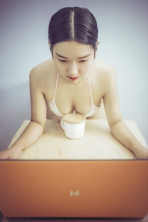 我的巨ru麻麻奶水喷小说_DVD高清视频播放